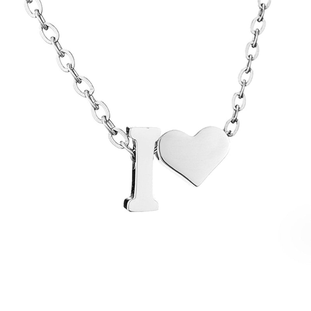 Collar de Iniciales Atemporales con Charm de Corazón
