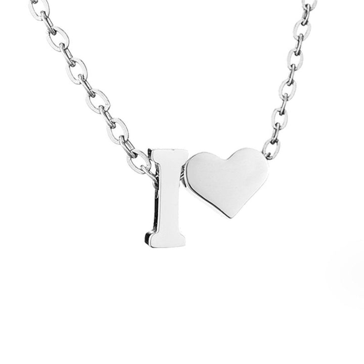 Collar de Iniciales Atemporales con Charm de Corazón