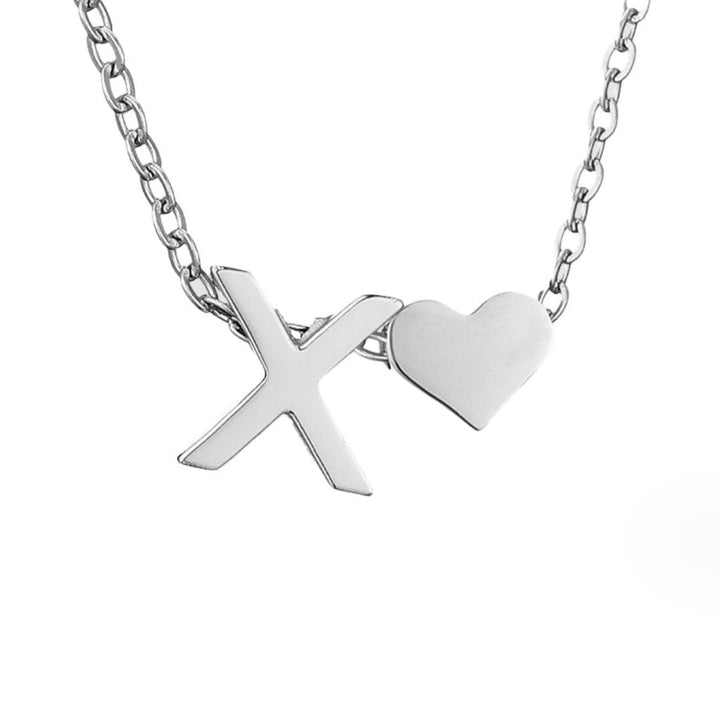 Collar de Iniciales Atemporales con Charm de Corazón