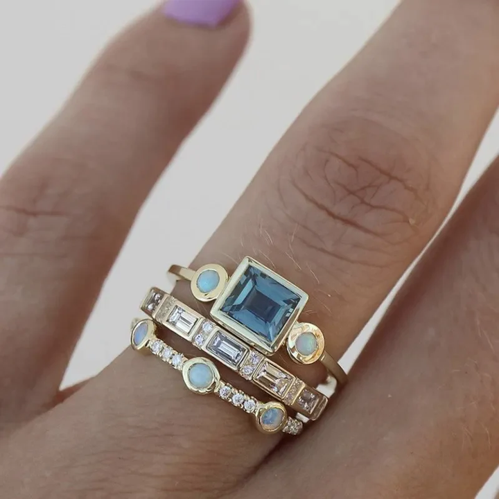 Conjunto de Anillos de Cristal Vintage Clásico