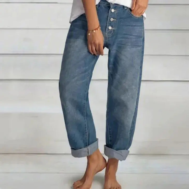 Jeans Clásicos de Talle Alto y Pierna Ancha en Azul 3