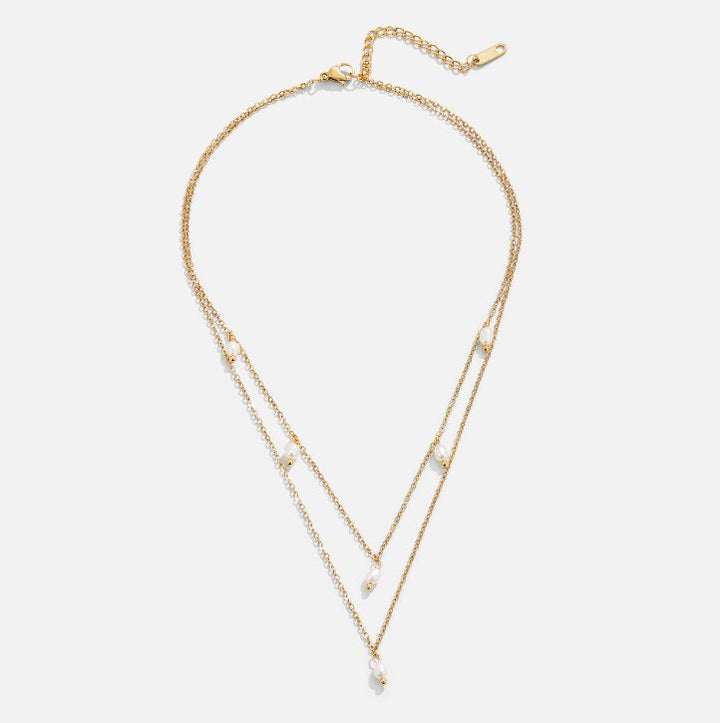 Collar de cadena con colgantes