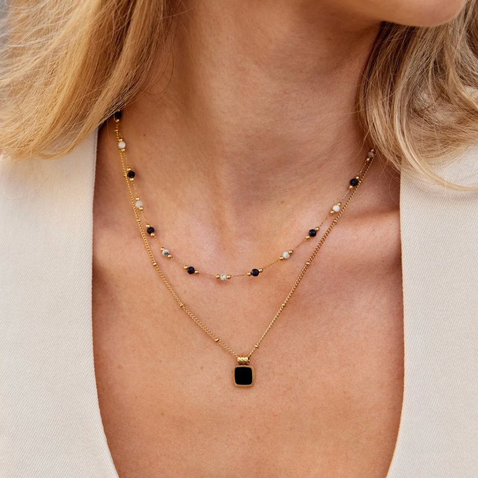 Elegante Collar Doble