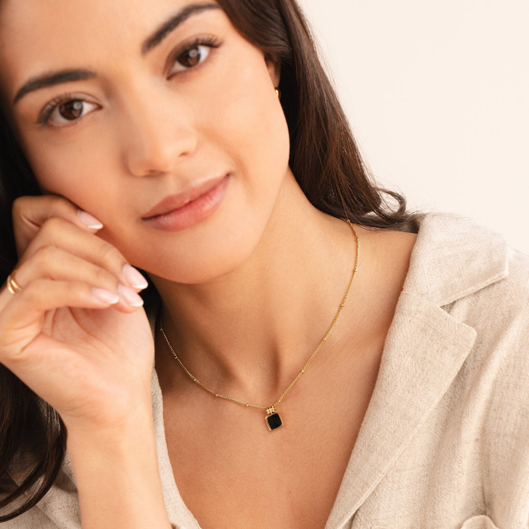 Elegante Collar Doble