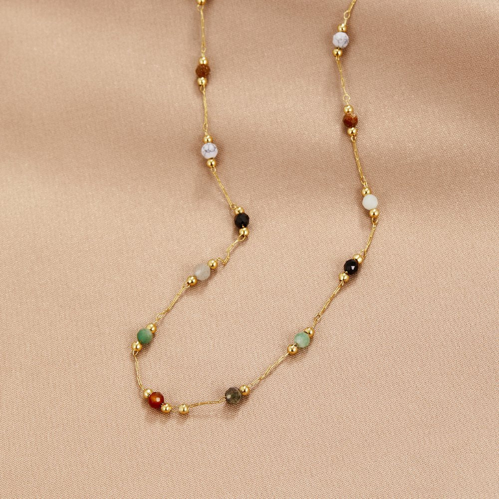Collar de piedra minimalista