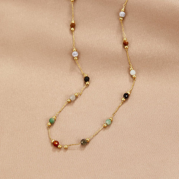 Collar de piedra minimalista