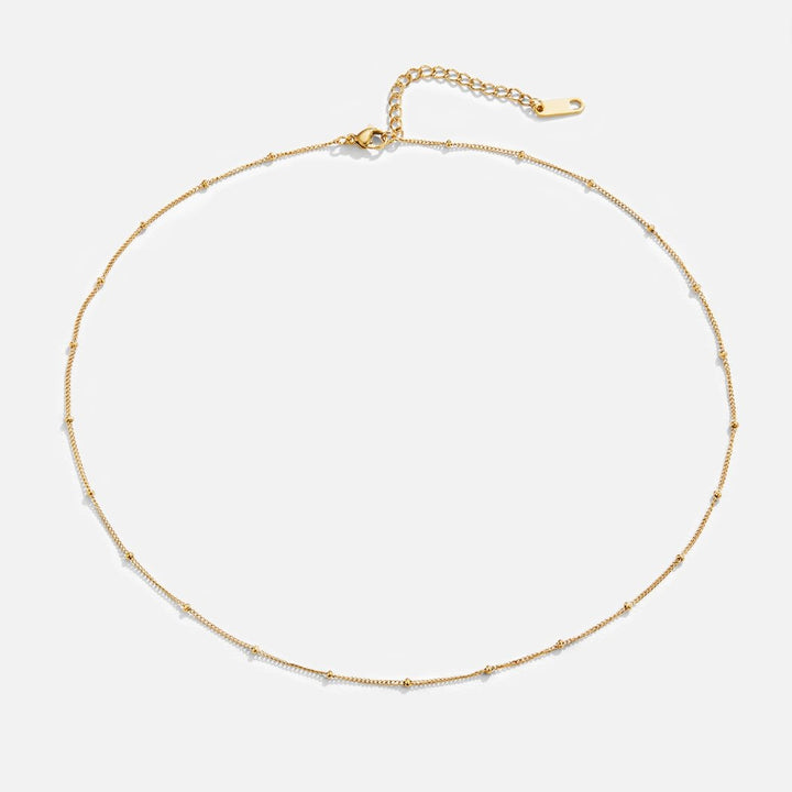 Collar de color oro elegante