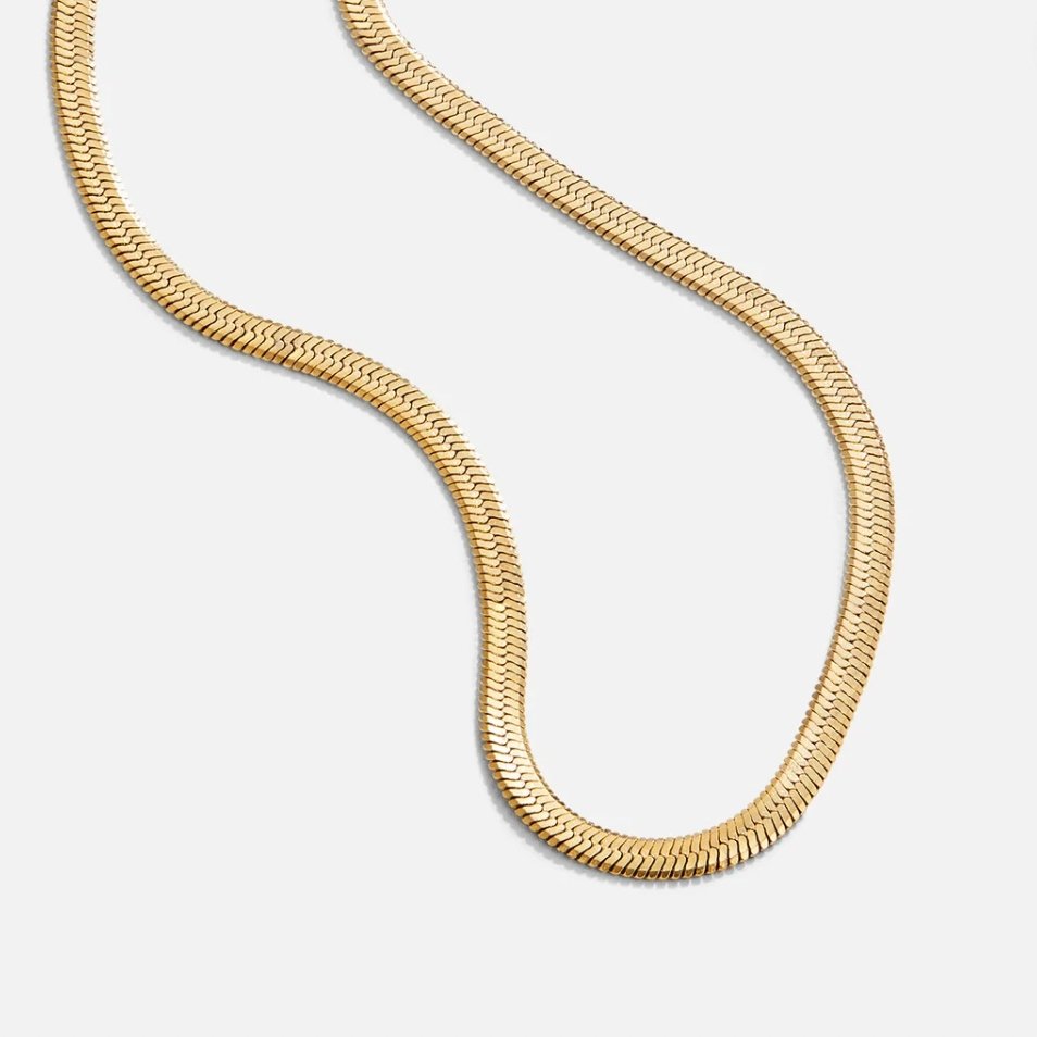 Collar de cadena de serpiente dorado