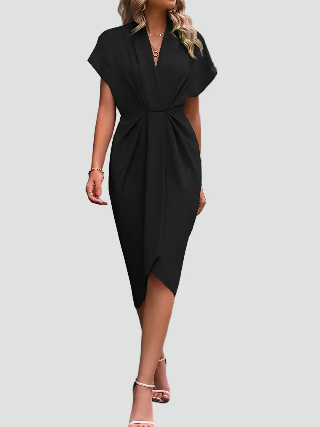 Sofisticado vestido de cóctel midi envolvente (12)