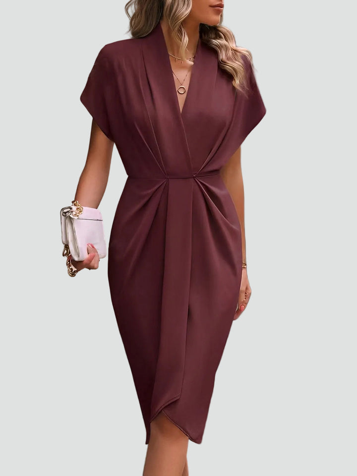 Sofisticado vestido de cóctel midi envolvente (6)
