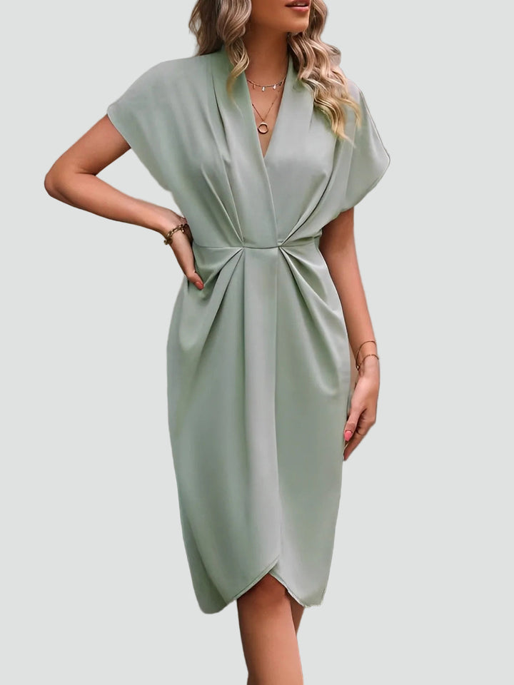 Sofisticado vestido de cóctel midi envolvente (7)