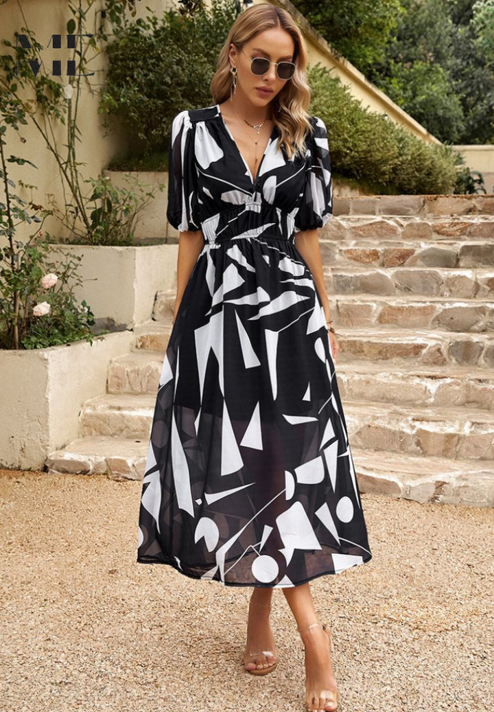 Vestido Midi Elegante para Invitada de Boda en Negro 1
